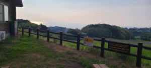 自然とともにくつろぐ、サンセットログハウスをご紹介！